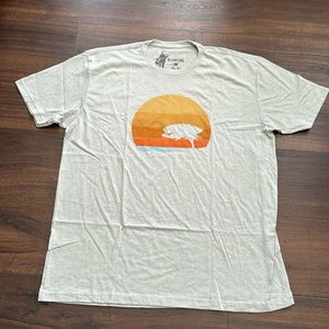 Linksoul NWOT Graphic Tee in a Cotton/ Polyester Blend, size Large.